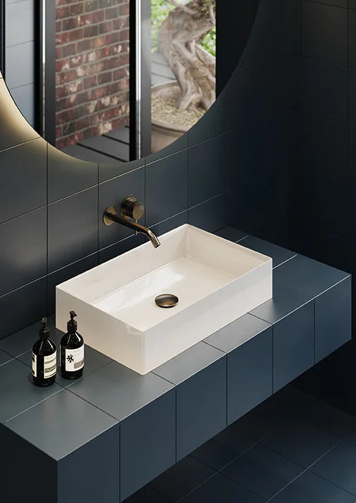Come scegliere il lavabo del bagno: appoggio o sospeso?