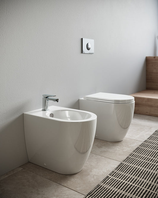Paire de toilettes murales Tour 4.0
