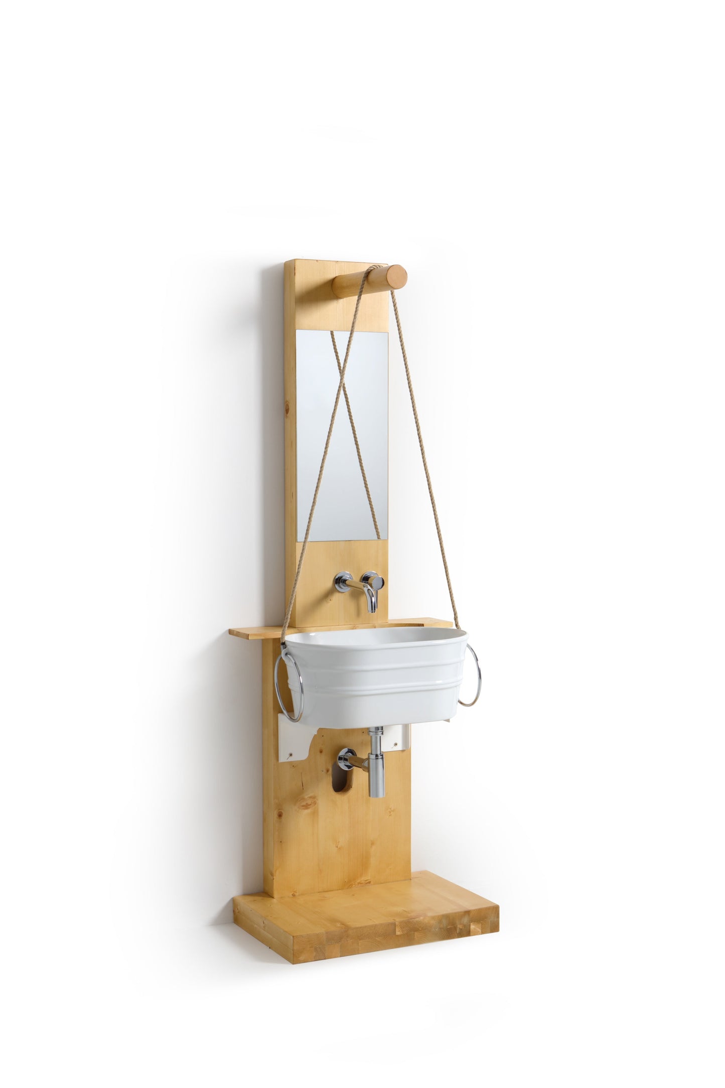 STRUCTURE EN BOIS SUR PIED AVEC MIROIR ET BAIGNOIRE